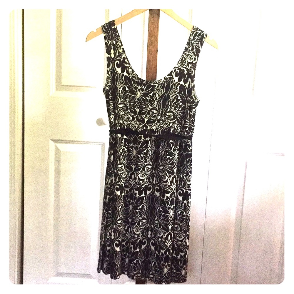 Anthropologie (Velvet brand) black & white dress